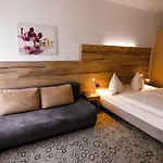 Petul Am Ruhrbogen Apartahotel