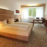 Petul Am Ruhrbogen Apartahotel 3*