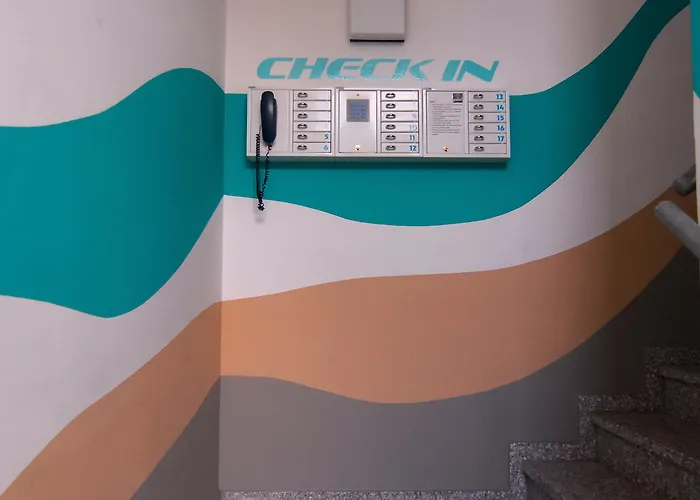 アパートホテル ペトゥル アム ルーボーゲン