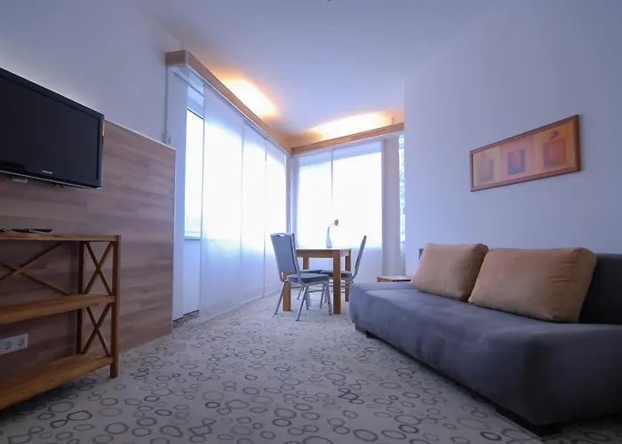 アパートホテル ペトゥル アム ルーボーゲン ボーフム