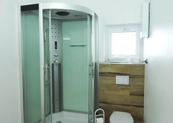 アパートホテル ペトゥル アム ルーボーゲン 3*